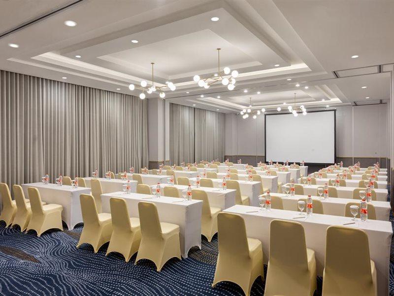 Hotel Santika Pasir Koja Bandung Exteriör bild