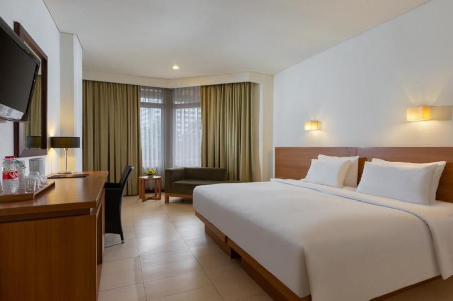 Hotel Santika Pasir Koja Bandung Exteriör bild