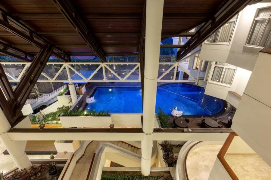 Hotel Santika Pasir Koja Bandung Exteriör bild