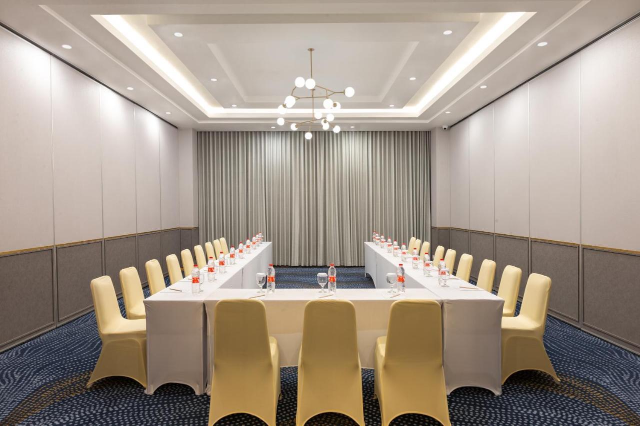 Hotel Santika Pasir Koja Bandung Exteriör bild